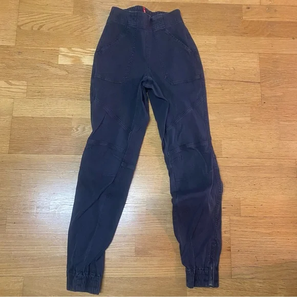 Spanx Black Pull On Twill Cargo Zip Ankle Preppy Career Shapewear Joggers Pants… - Picture 2 of 7